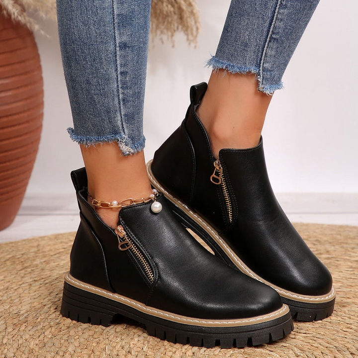 Carol | Elegant Ankle Boots with a Comfortable Fit