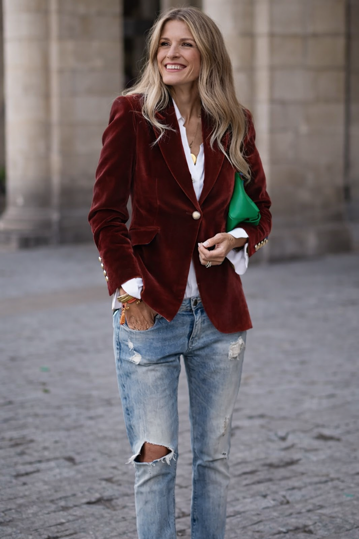 Debbie | Elegant Velvet Blazer