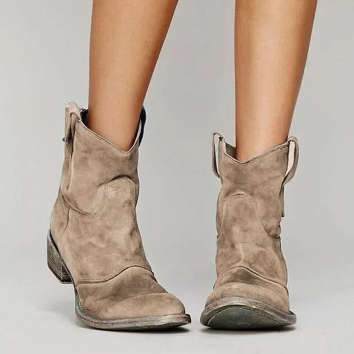 Gail | Suede Western-Style Ankle Boots