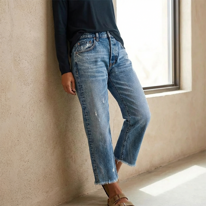 Janet | Retro Cropped Straight Jeans