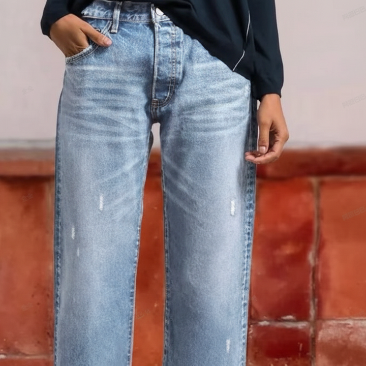 Janet | Retro Cropped Straight Jeans